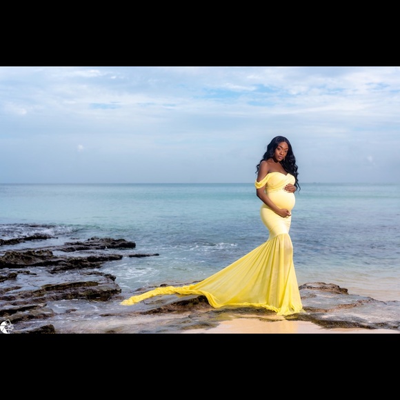 Maternity Dress - Picture 3 of 4